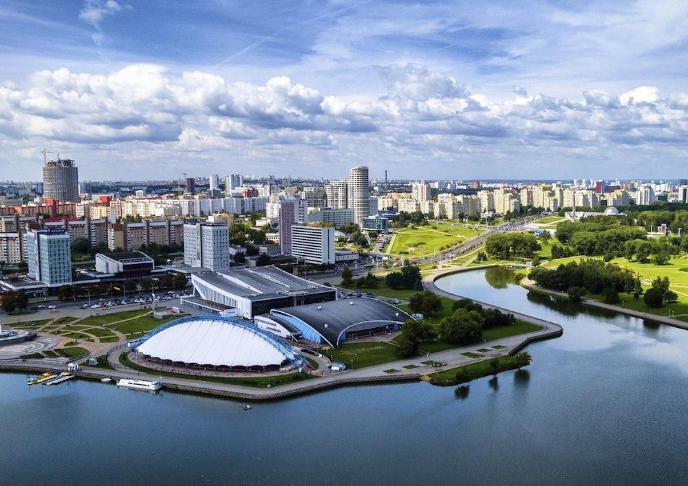 Hotel Yubileiny Minsk Ngoại thất bức ảnh