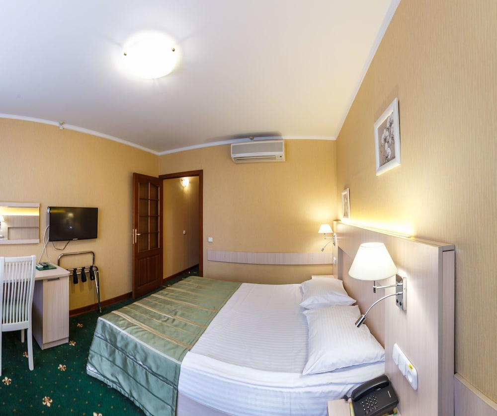 Hotel Yubileiny Minsk Ngoại thất bức ảnh