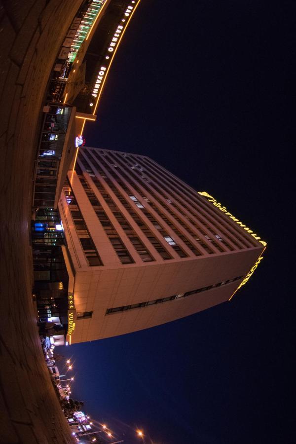 Hotel Yubileiny Minsk Ngoại thất bức ảnh