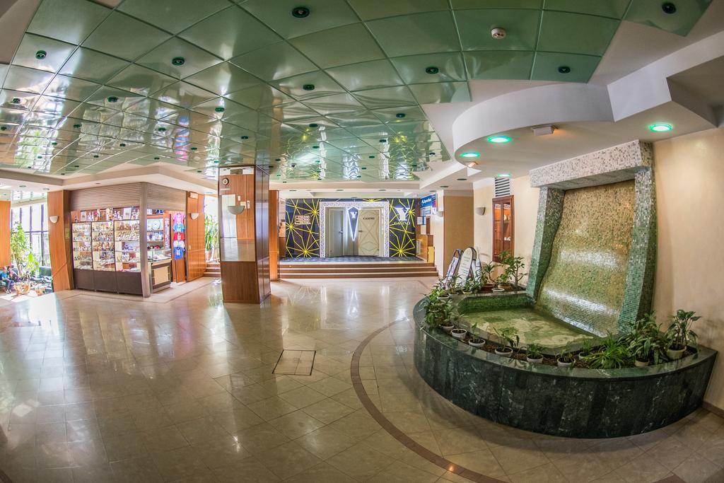 Hotel Yubileiny Minsk Ngoại thất bức ảnh
