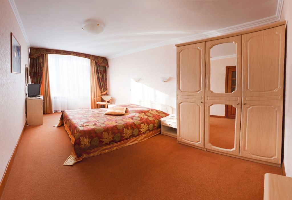 Hotel Yubileiny Minsk Ngoại thất bức ảnh